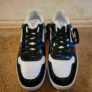 Size 10 Blue/White Guess Peazys